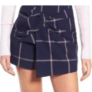Leith Women's Short Grid Pattern Bow Front Sz L